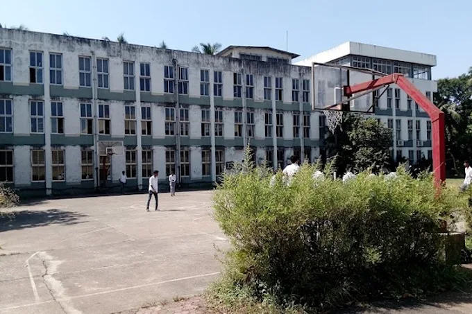 K.G joshi bedekar college of Arts